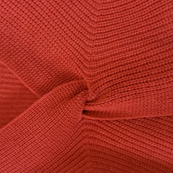 Almost Famous Red V-Neck Sweater Size XL - Picture 2 of 8